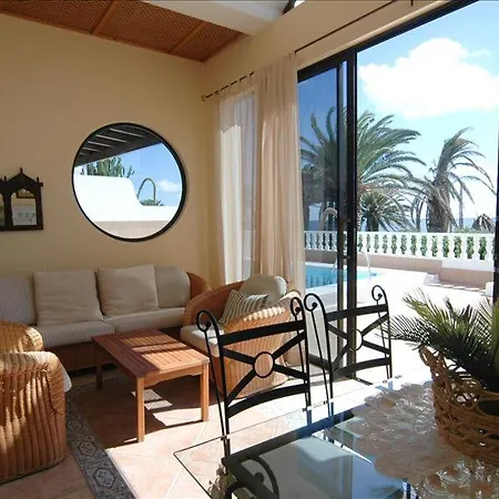Villa Miramar Teguise - A Fantastic 4 Bedroom - Front Line - Amazing Sea Views *