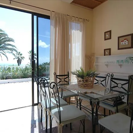 Miramar Teguise - A Fantastic 4 Bedroom - Front Line - Amazing Sea Views