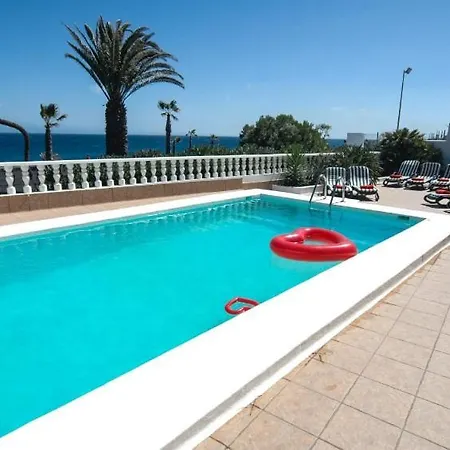 Villa Miramar Teguise - A Fantastic 4 Bedroom - Front Line - Amazing Sea Views