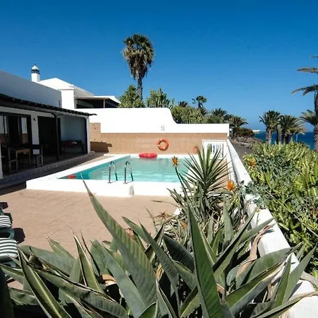 Miramar Teguise - A Fantastic 4 Bedroom - Front Line - Amazing Sea Views Costa Teguise
