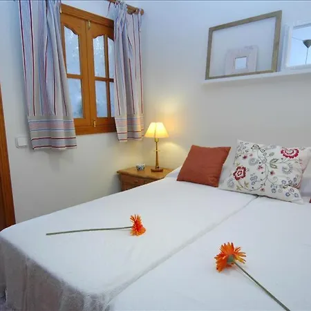 Miramar Teguise - A Fantastic 4 Bedroom - Front Line - Amazing Sea Views * Costa Teguise